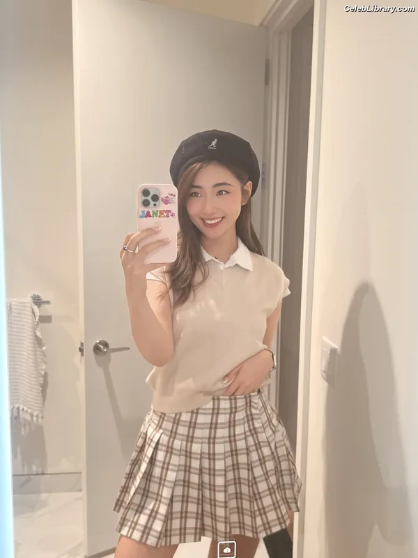 xChocobars photo 8 of 762