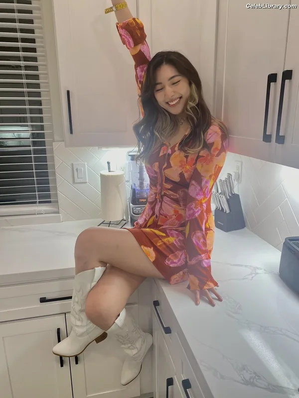 xChocobars photo 11 of 762