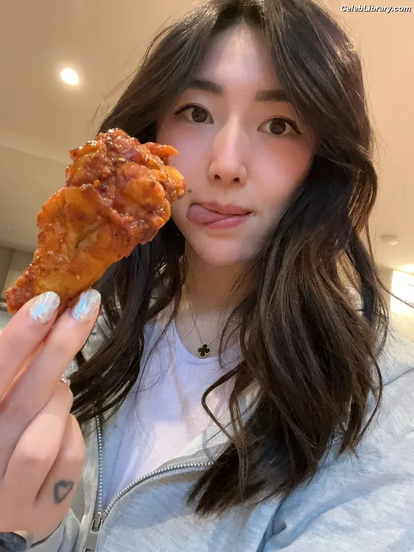 xChocobars photo 21 of 762