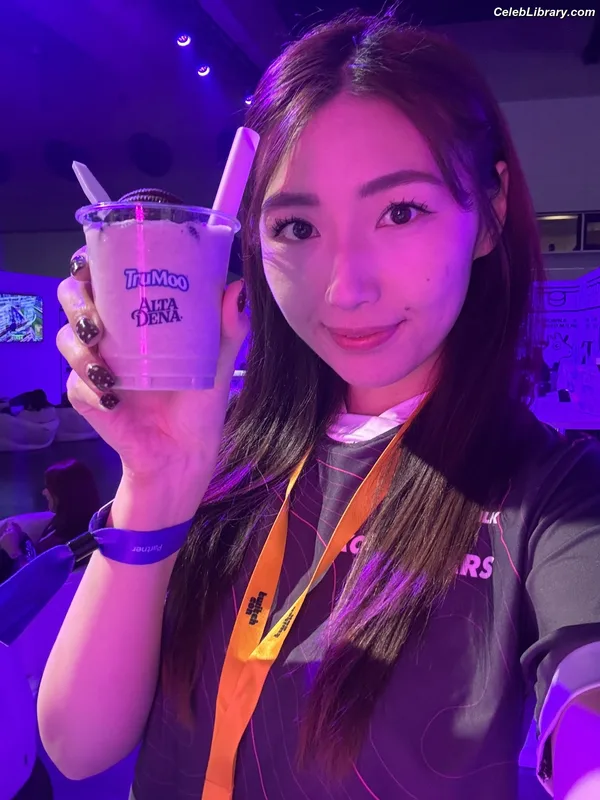 xChocobars photo 4 of 762