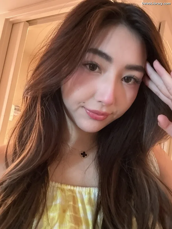 xChocobars photo 8 of 762