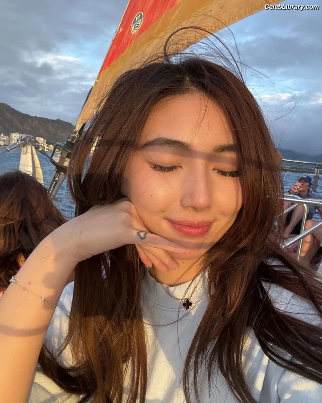 xChocobars photo 2 of 762