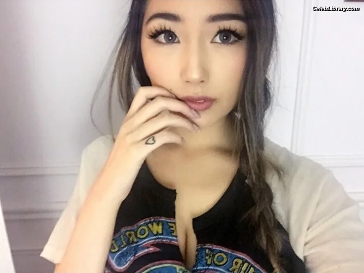xChocobars photo 8 of 762