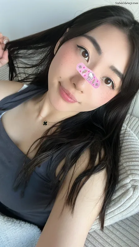 xChocobars photo 2 of 762