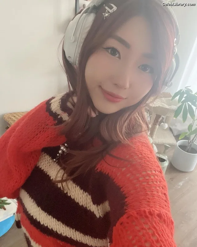 xChocobars photo 8 of 762