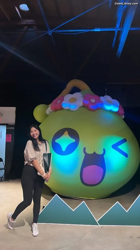 xChocobars photo 15 of 762