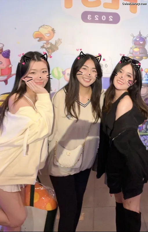 xChocobars photo 17 of 762
