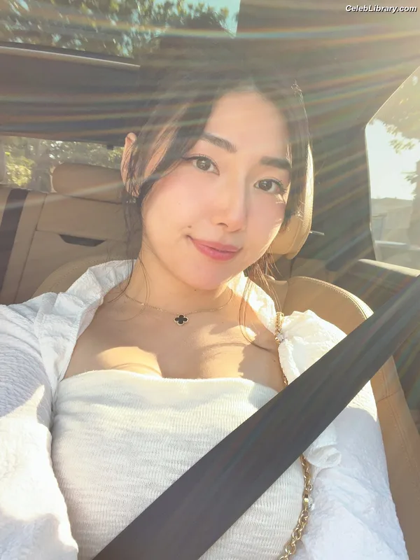 xChocobars photo 8 of 762