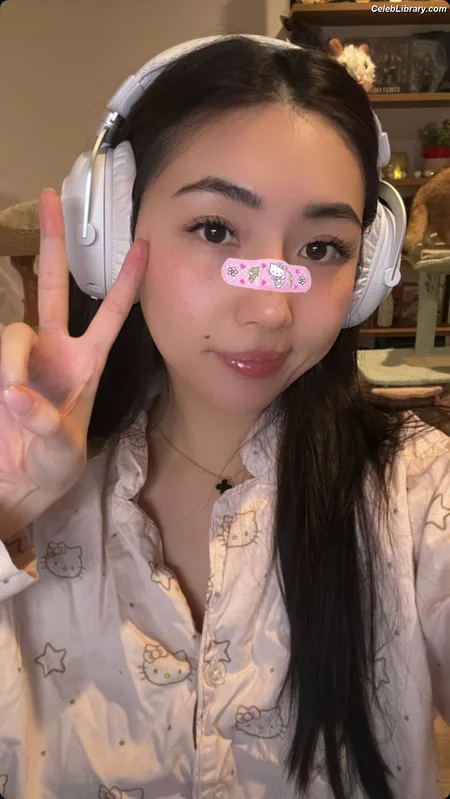 xChocobars photo 9 of 762