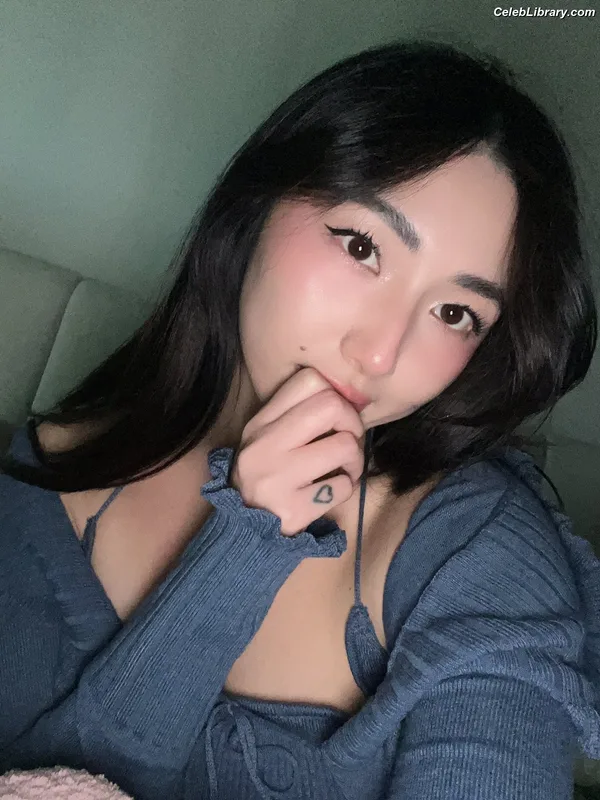 xChocobars photo 19 of 762
