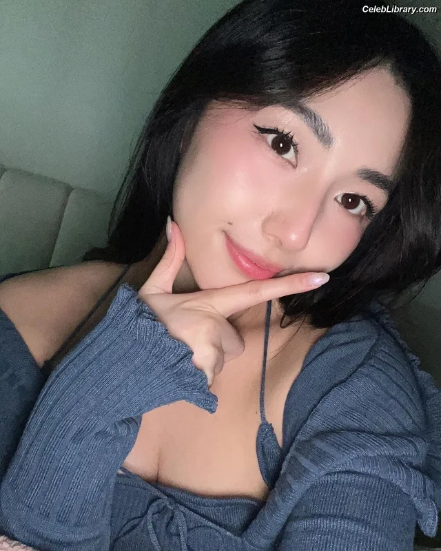 xChocobars photo 20 of 762