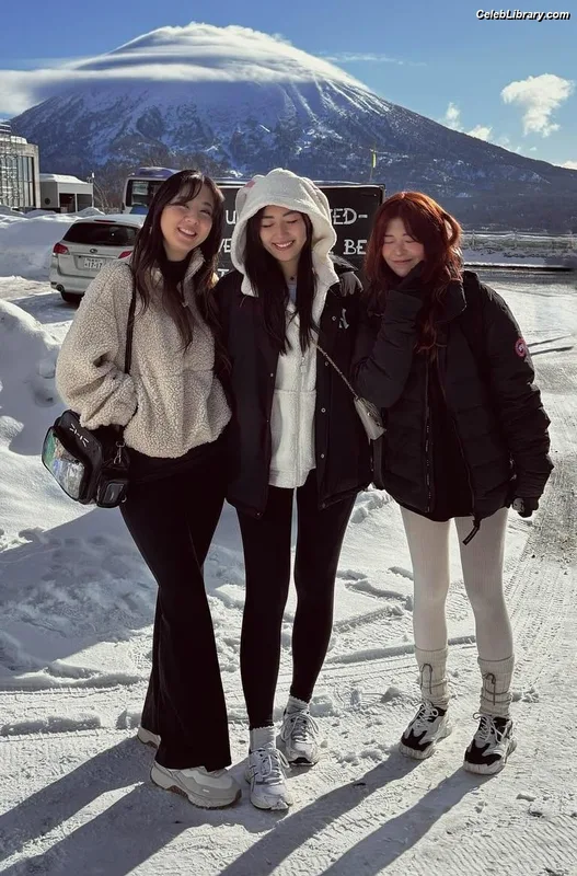 xChocobars photo 22 of 762