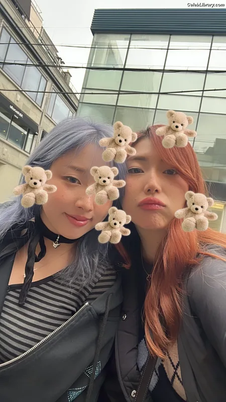 xChocobars photo 4 of 762