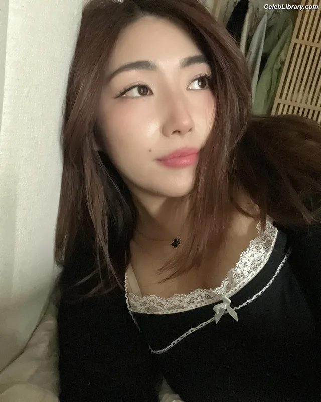 xChocobars photo 8 of 762