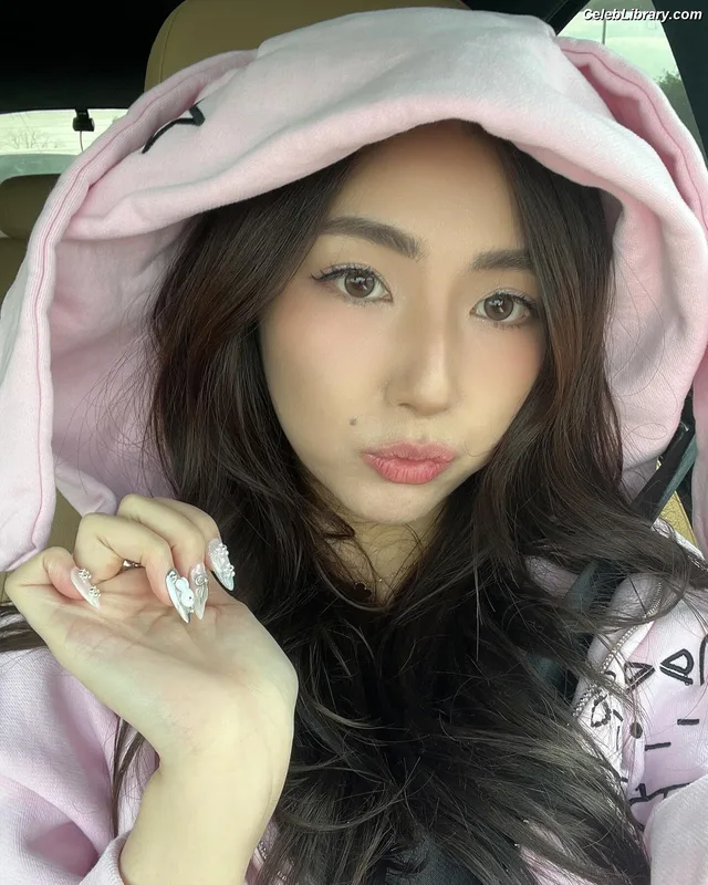 xChocobars photo 12 of 762