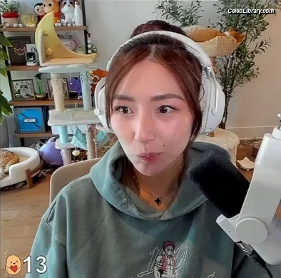 xChocobars photo 13 of 762