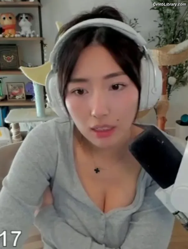 xChocobars photo 8 of 762