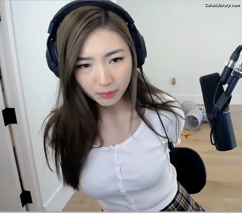 xChocobars photo 23 of 762