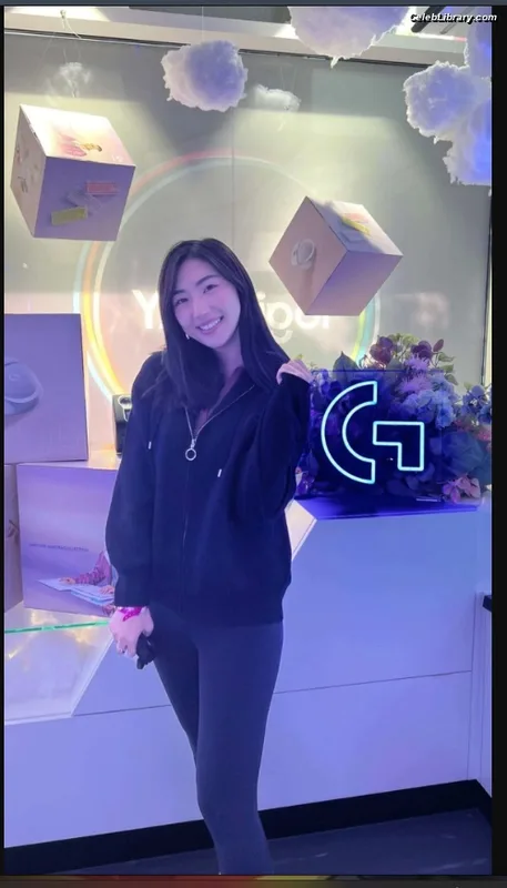 xChocobars photo 15 of 762