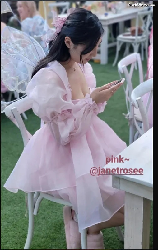 xChocobars photo 19 of 762