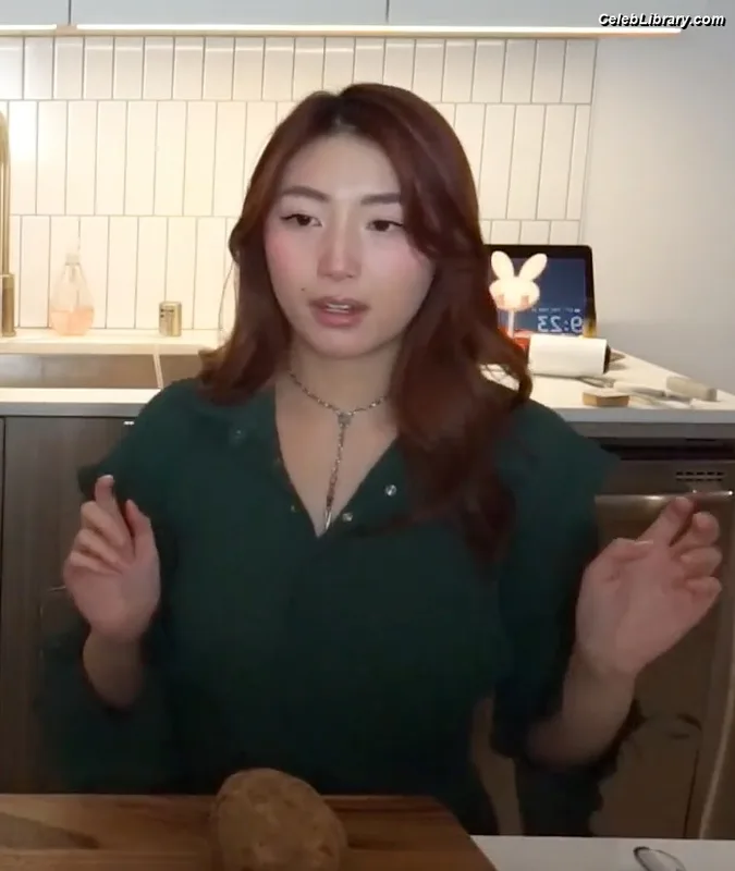 xChocobars photo 6 of 762