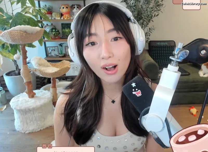 xChocobars photo 15 of 762