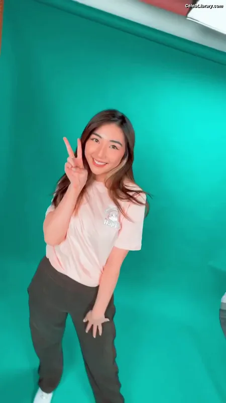 xChocobars photo 18 of 762