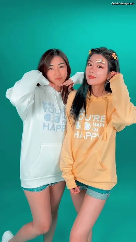 xChocobars photo 2 of 762