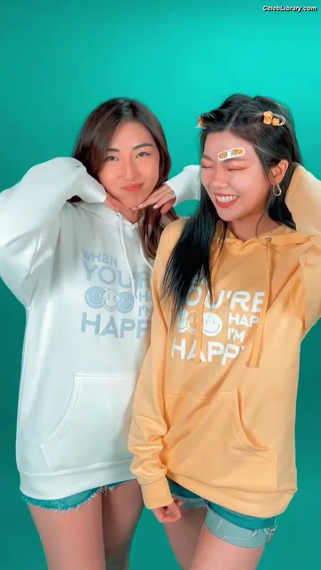 xChocobars photo 4 of 762