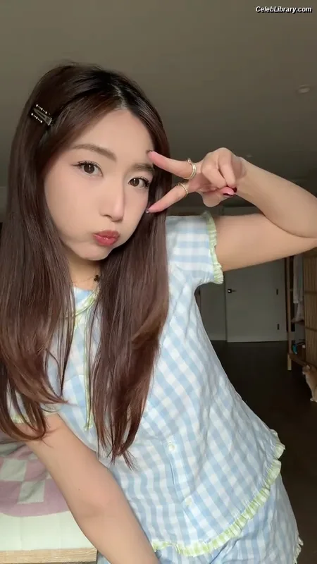 xChocobars photo 6 of 762