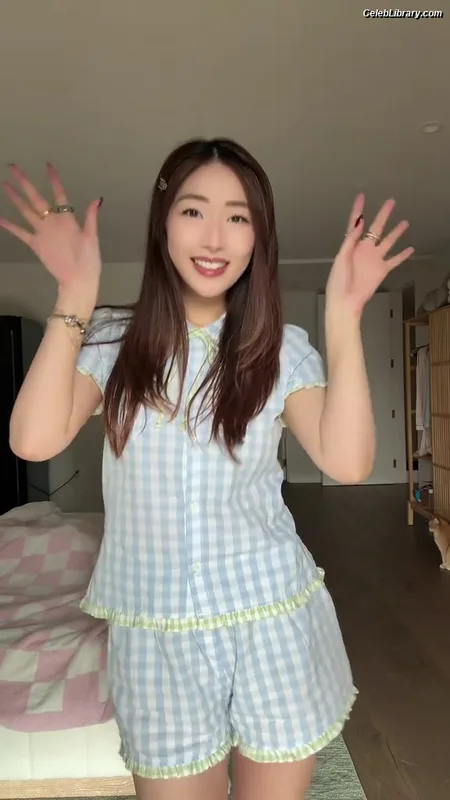 xChocobars photo 11 of 762