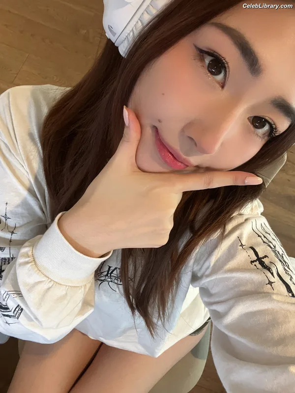 xChocobars photo 8 of 762