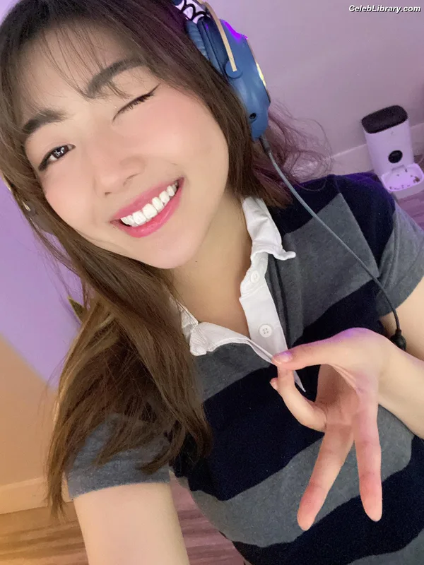 xChocobars photo 9 of 762