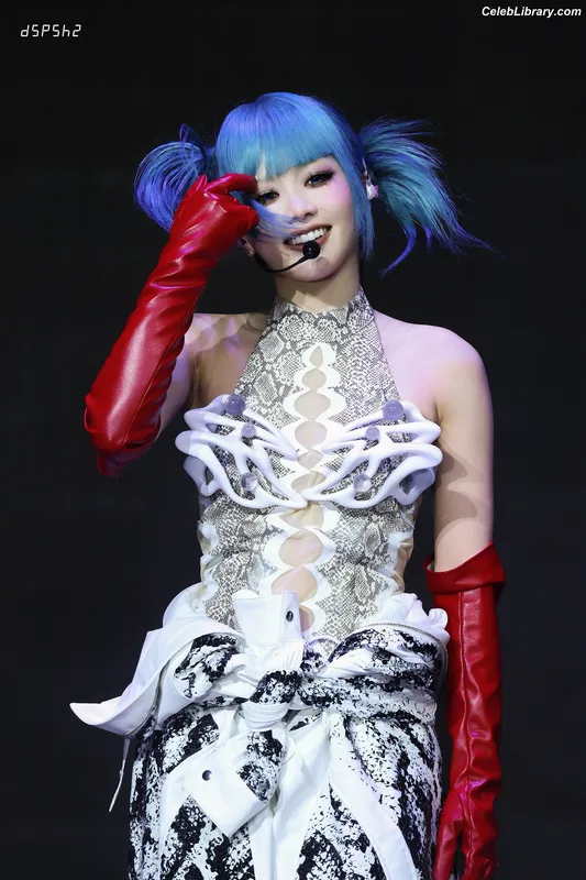 XG (Kpop) photo 5 of 3042