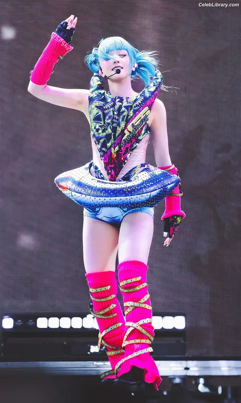 XG (Kpop) photo 10 of 3042