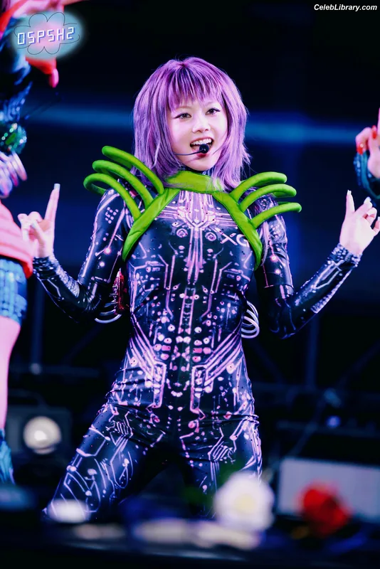 XG (Kpop) photo 6 of 3042