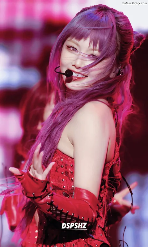 XG (Kpop) photo 15 of 3042