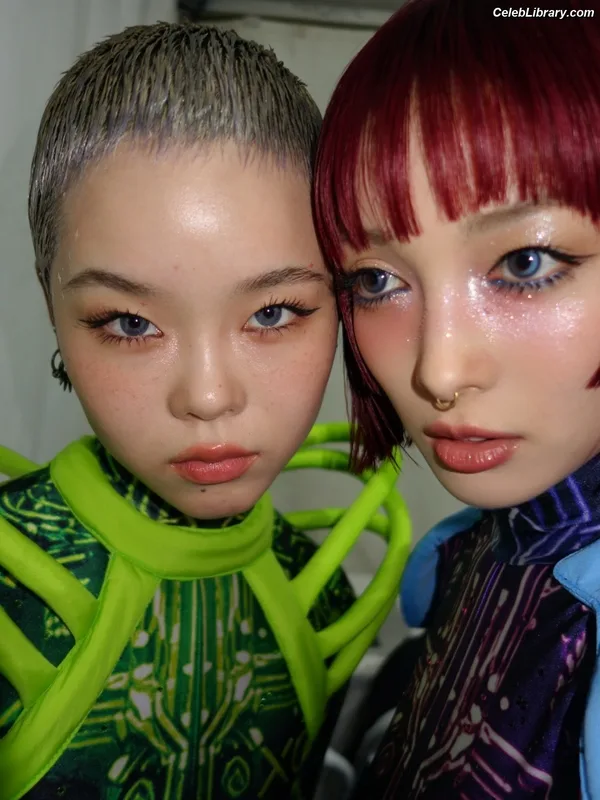 XG (Kpop) photo 12 of 3042