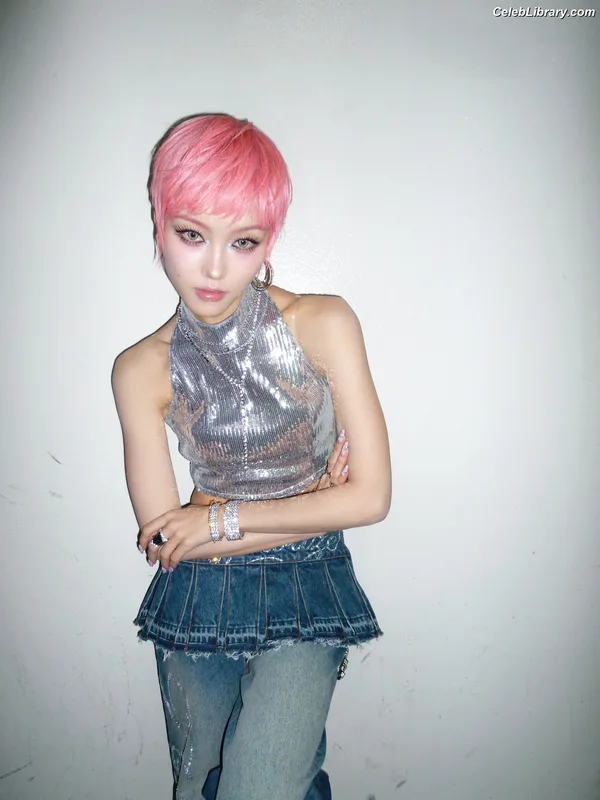 XG (Kpop) photo 24 of 3042