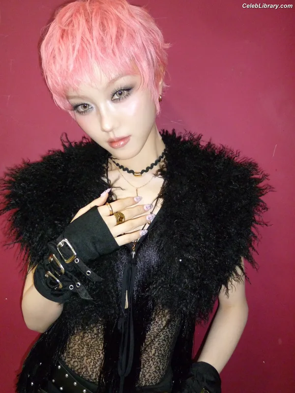 XG (Kpop) photo 4 of 3042