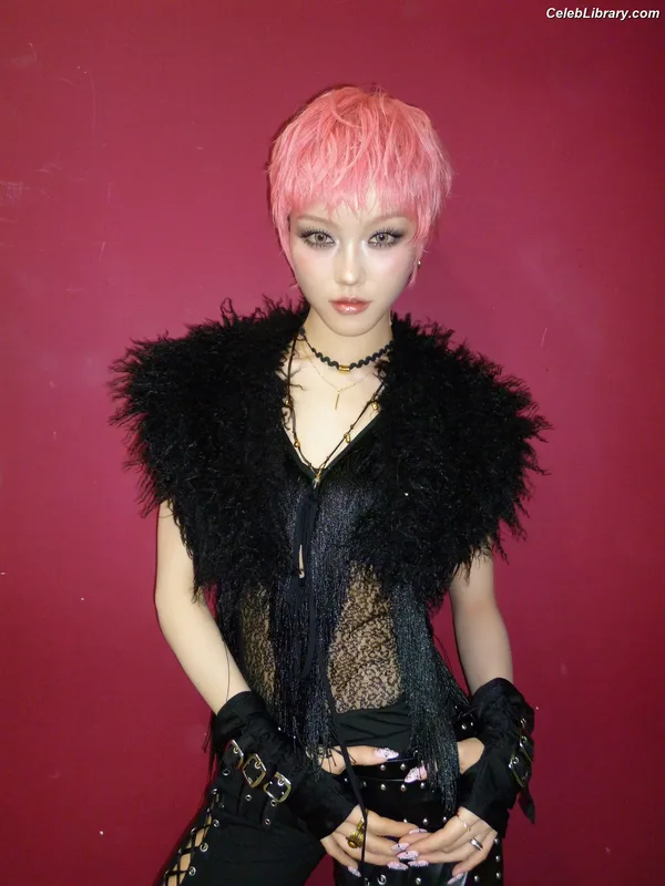 XG (Kpop) photo 8 of 3042