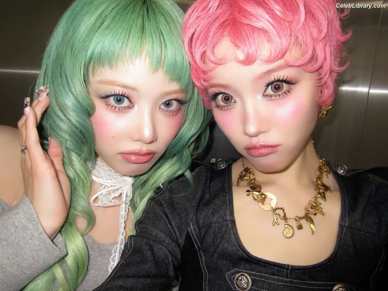 XG (Kpop) photo 12 of 3042