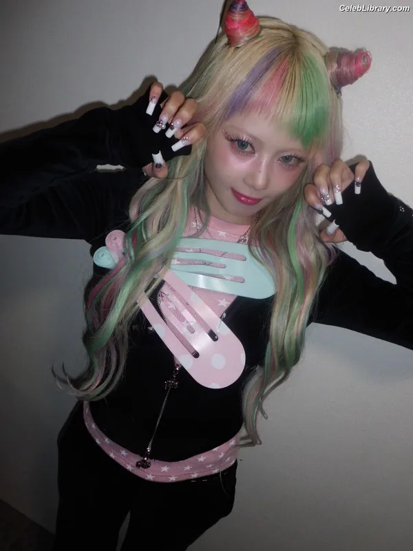 XG (Kpop) photo 17 of 3042