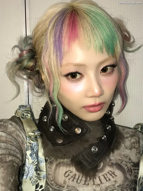 XG (Kpop) photo 20 of 3042