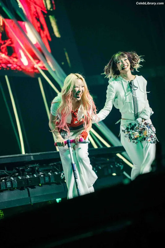 XG (Kpop) photo 8 of 3042