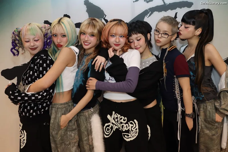 XG (Kpop) photo 19 of 3042