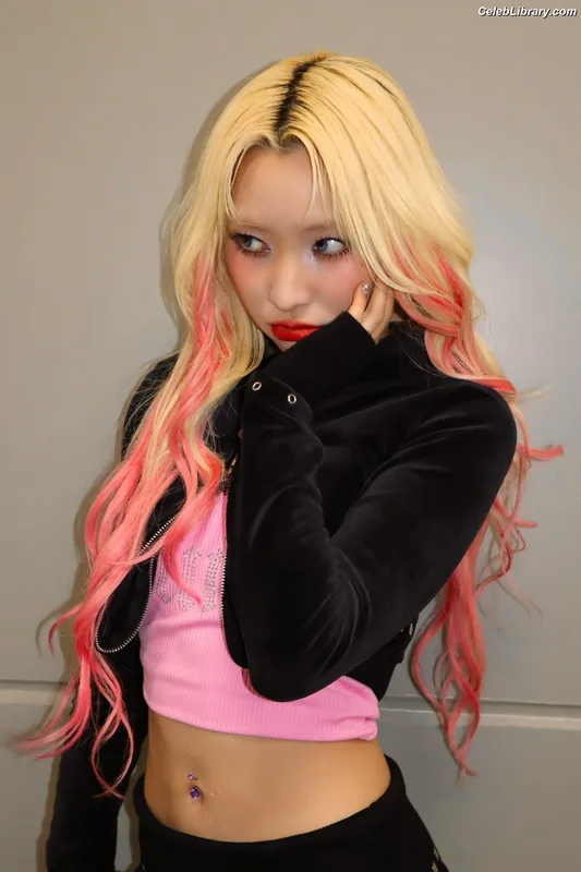 XG (Kpop) photo 19 of 3042