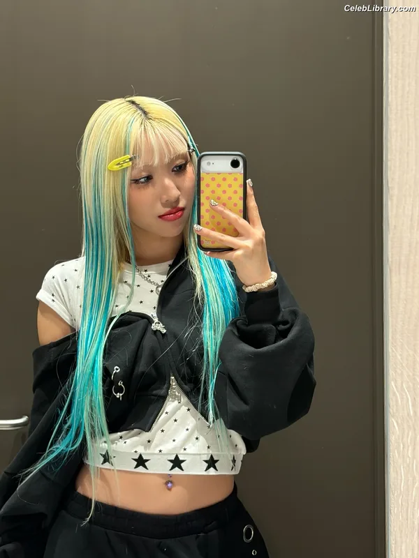 XG (Kpop) photo 3 of 3042
