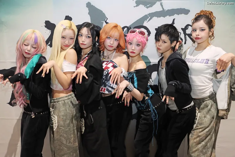 XG (Kpop) photo 2 of 3042