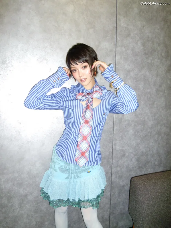 XG (Kpop) photo 10 of 3042